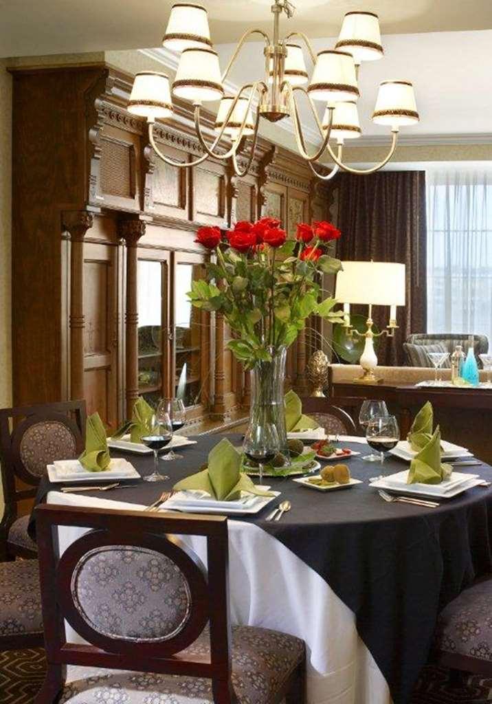Hotel Julien Dubuque Zimmer foto